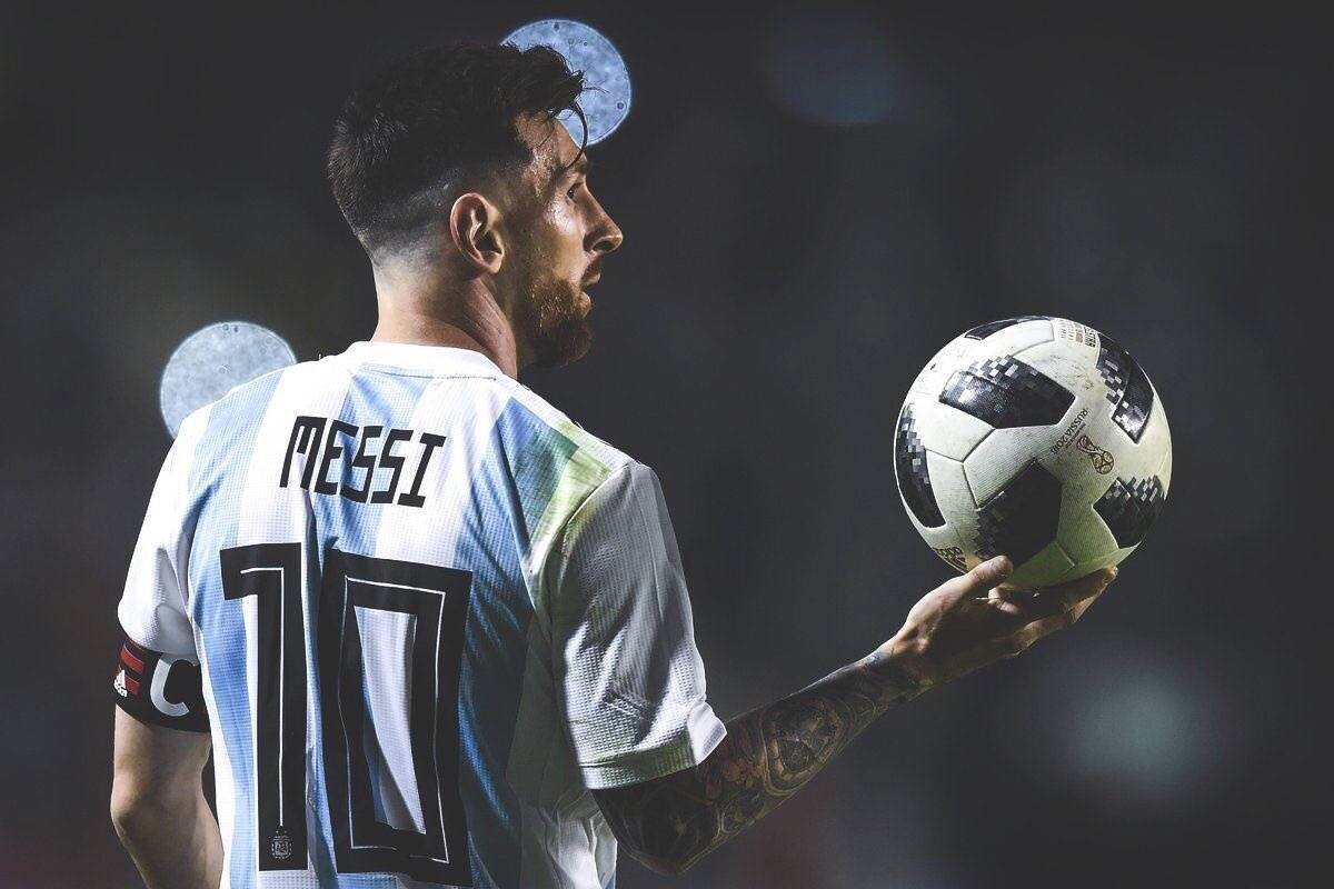 从马拉多纳到梅西，齐达内到姆巴佩：世界杯巅峰对决名场面编年史