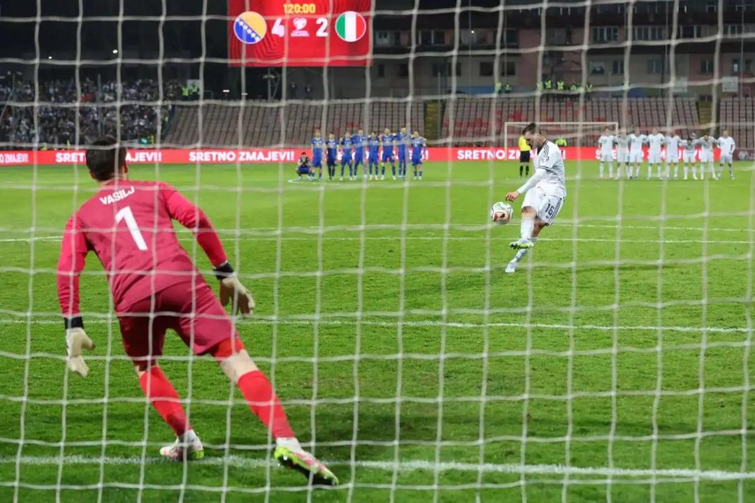 连续三届无缘世界杯决赛圈，意大利足球的问题早已不在赛场