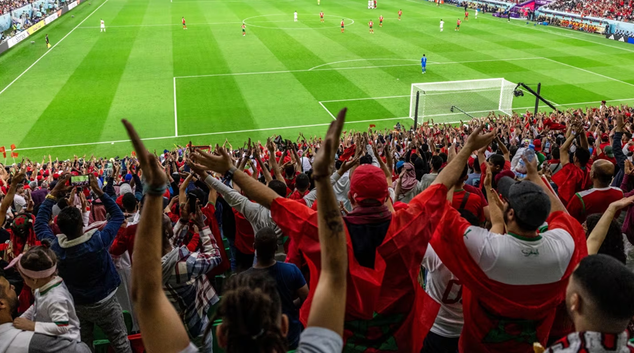 FIFA官方：现已收到5亿张购票申请，有望刷新94年350万人次观赛纪录