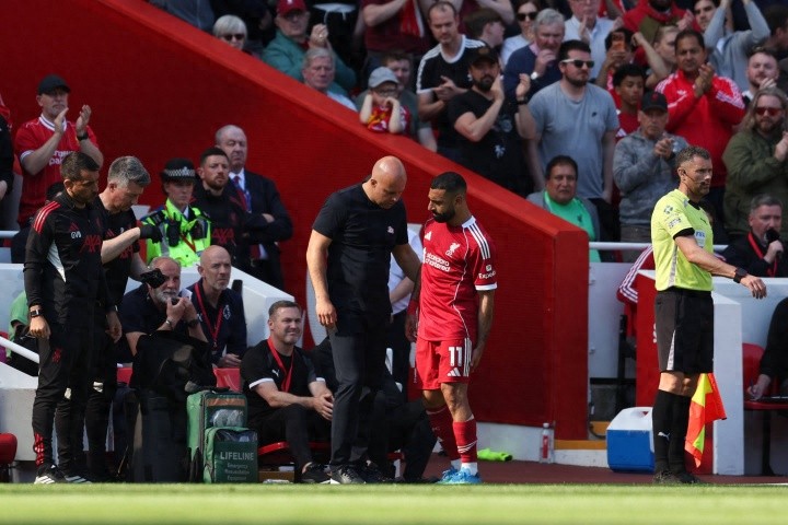 距世界杯47天！埃及国家队总监：萨拉赫腿筋撕裂，将缺席4周