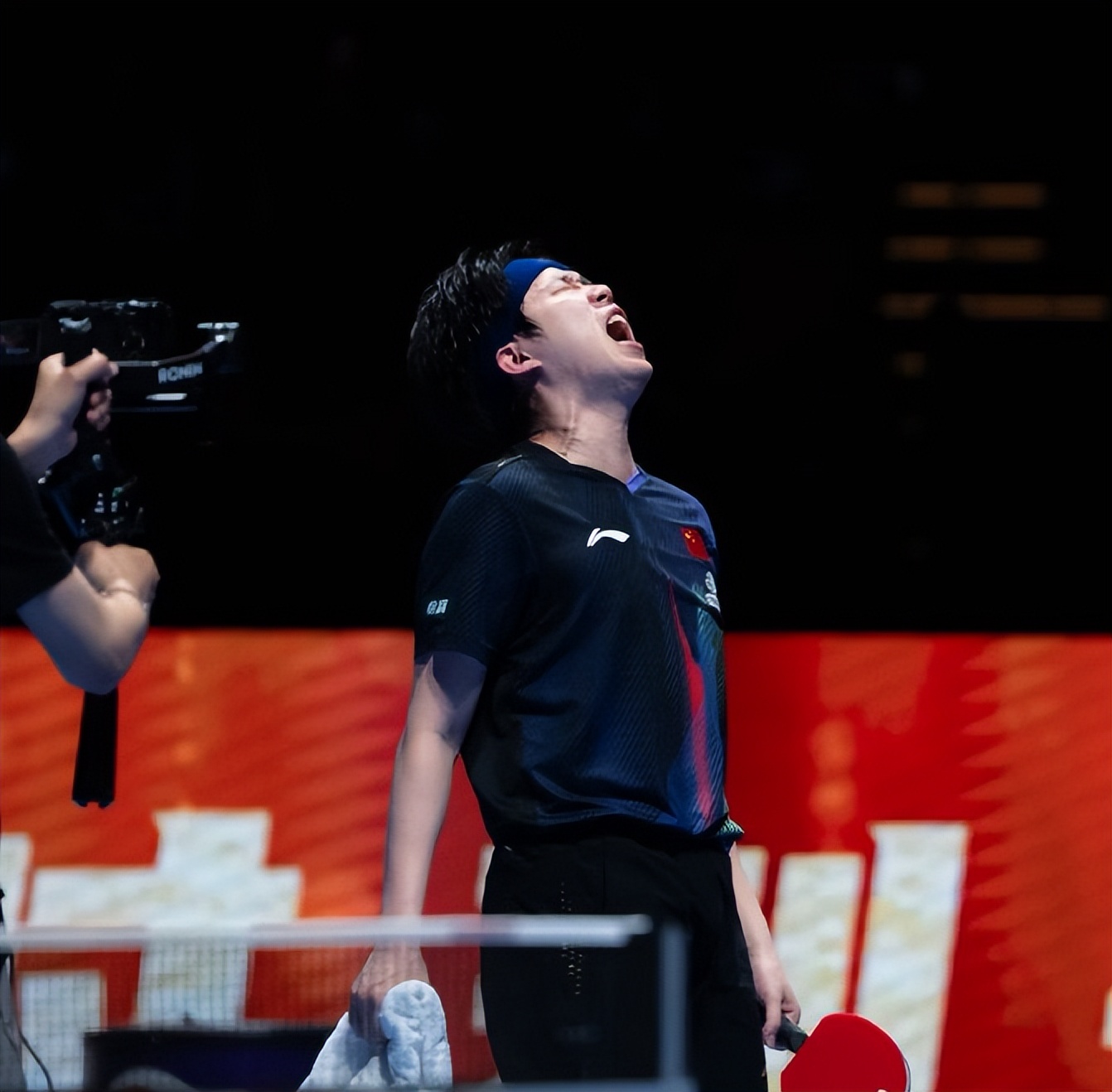 王皓总结世界杯：压力大失眠，王楚钦拯救了我们，温瑞博还稚嫩