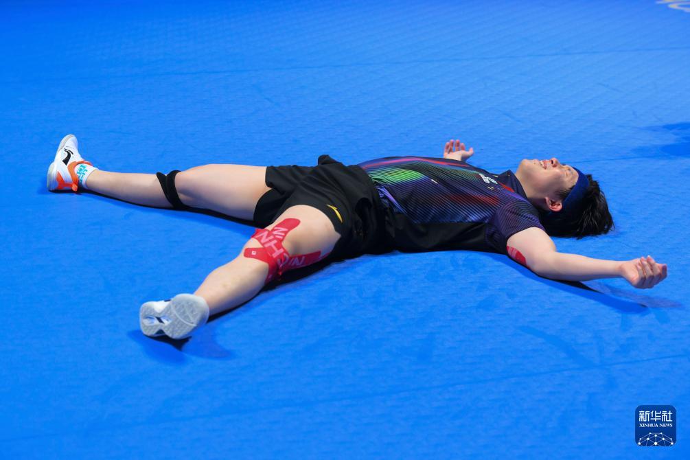 3连冠！4比3惊天逆转！世界杯这一夜，国球让全世界起立