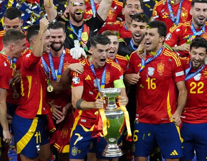 卫报：欧洲杯预选赛拟改为欧国联分级赛制，预计2028年后推行