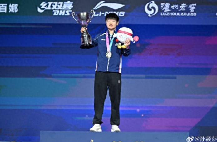 孙颖莎发文总结世界杯三连冠:每一场球都全力以赴、拼到最后;